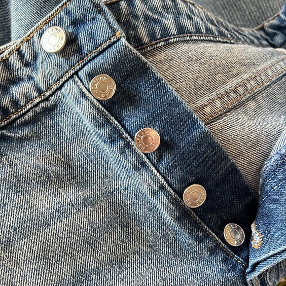 GRLFRND DENIM | The Karolina High Rise Straight Crop in Larchmont - Picture 10 of 12